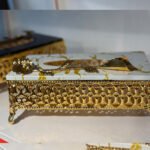 লাক্সারি ব্ল্যাক গোল এবং হোয়াইট গোল্ড টিস্যু বক্স | প্রিমিয়াম ডেকোরেশন - Image 4